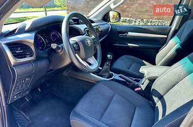 Пикап Toyota Hilux 2015 в 