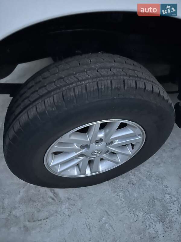 Пікап Toyota Hilux 2013 в Березнегуватому