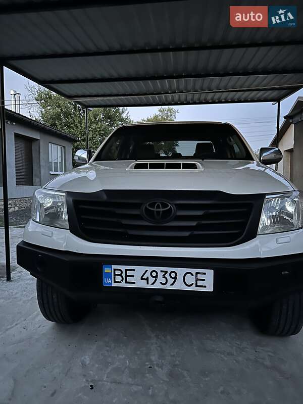 Пікап Toyota Hilux 2013 в Березнегуватому