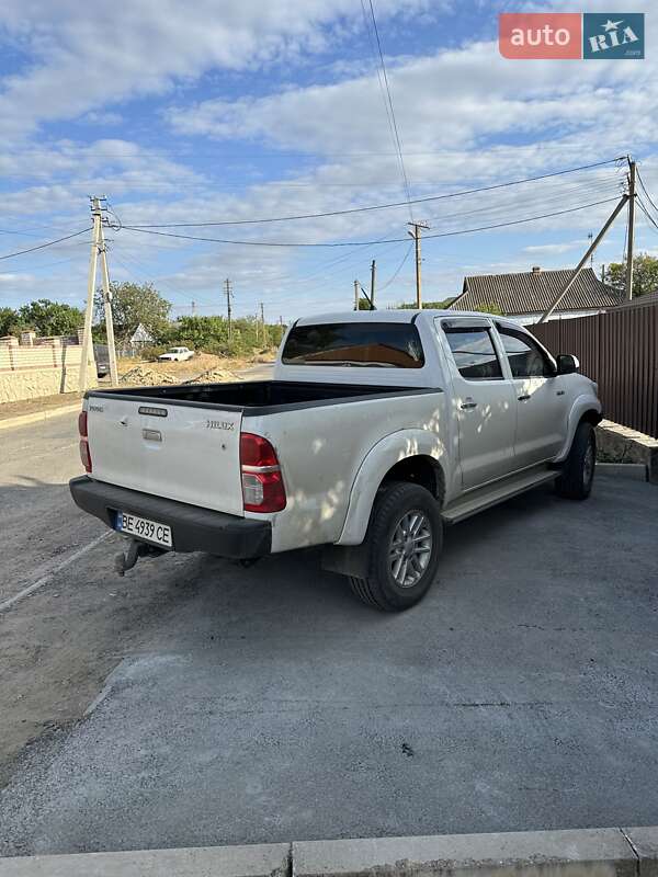 Пікап Toyota Hilux 2013 в Березнегуватому