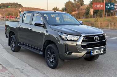 Пикап Toyota Hilux 2023 в Ровно