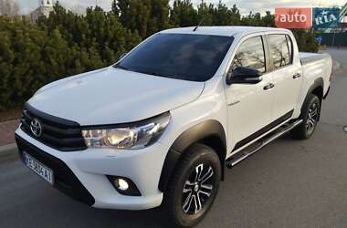 Пикап Toyota Hilux 2017 в Киеве