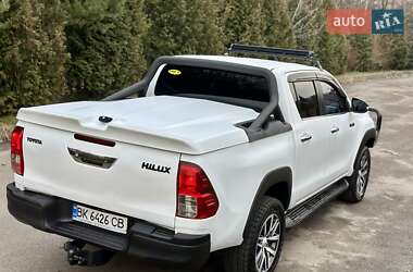 Пікап Toyota Hilux 2016 в Рівному