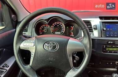 Пикап Toyota Hilux 2014 в Киеве