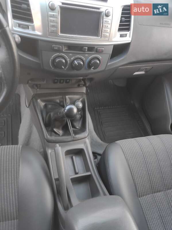 Пікап Toyota Hilux 2013 в Києві