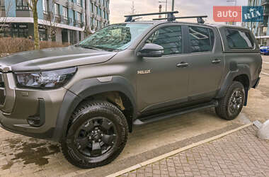 Пикап Toyota Hilux 2022 в 