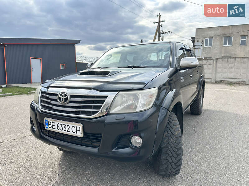 Пикап Toyota Hilux 2012 в Луцке