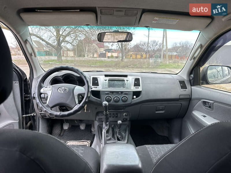 Пикап Toyota Hilux 2012 в Луцке