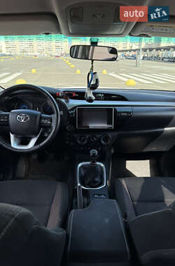 Пикап Toyota Hilux 2017 в 