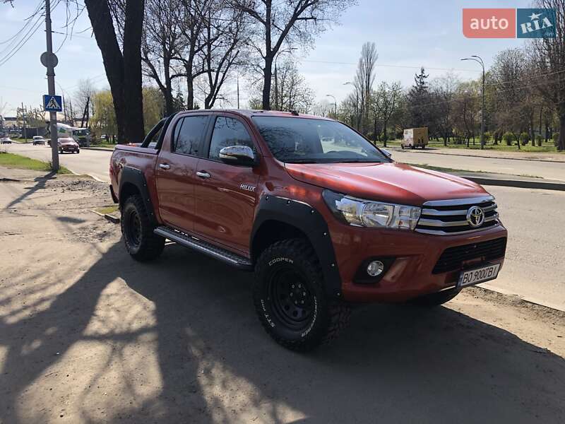 Пикап Toyota Hilux 2017 в Киеве