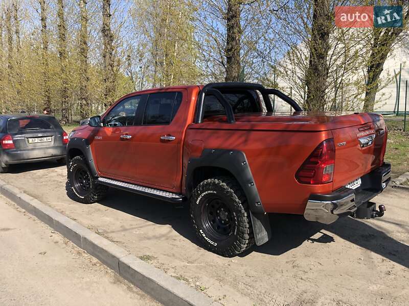 Пикап Toyota Hilux 2017 в Киеве