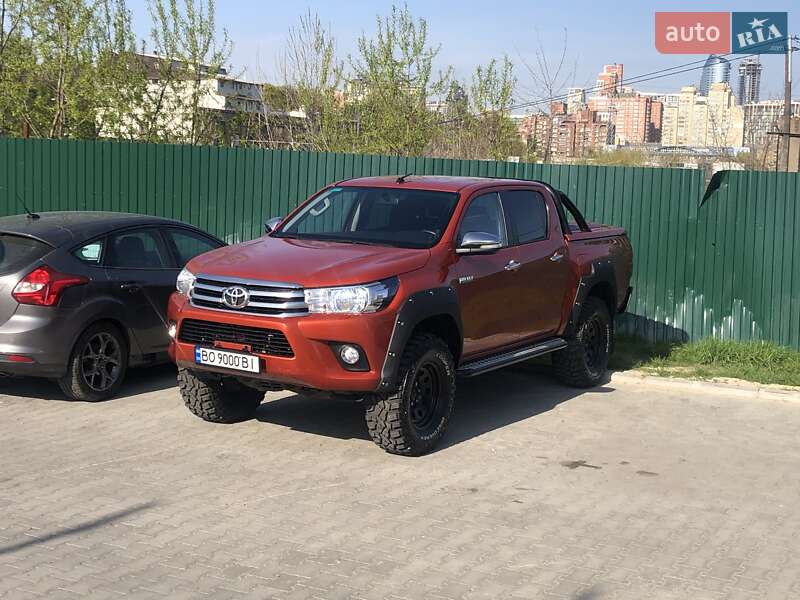 Пикап Toyota Hilux 2017 в Киеве