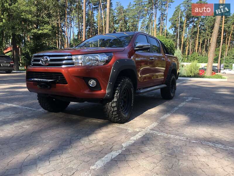 Пикап Toyota Hilux 2017 в Киеве
