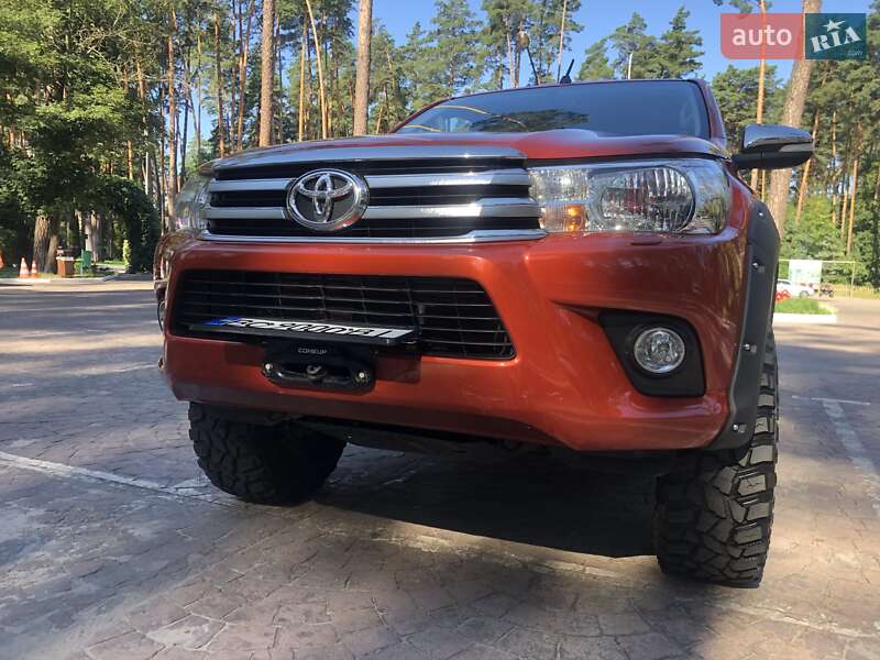 Пикап Toyota Hilux 2017 в Киеве
