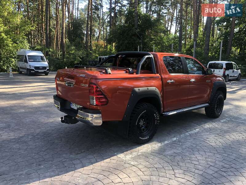 Пикап Toyota Hilux 2017 в Киеве