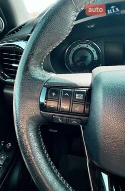 Пикап Toyota Hilux 2019 в 