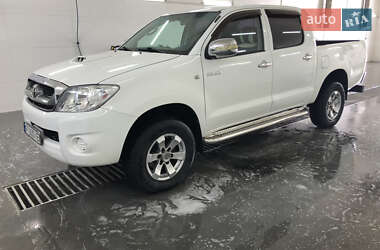 Пікап Toyota Hilux 2011 в 