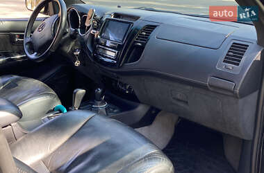 Пикап Toyota Hilux 2011 в 