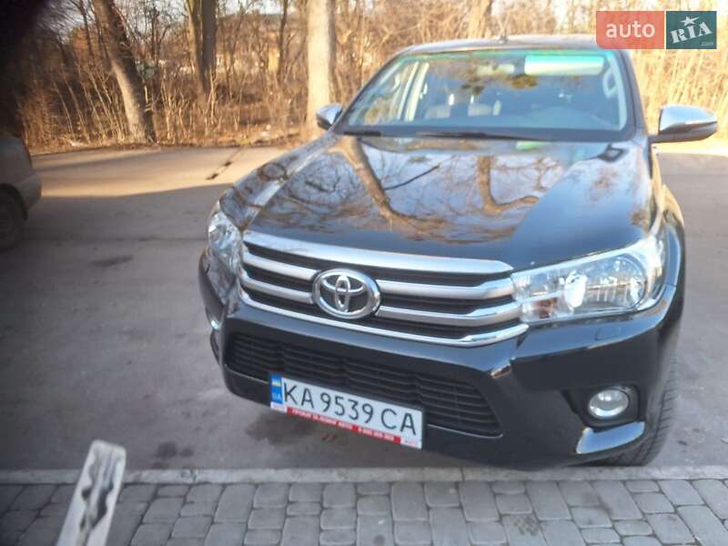 Пікап Toyota Hilux 2020 в 