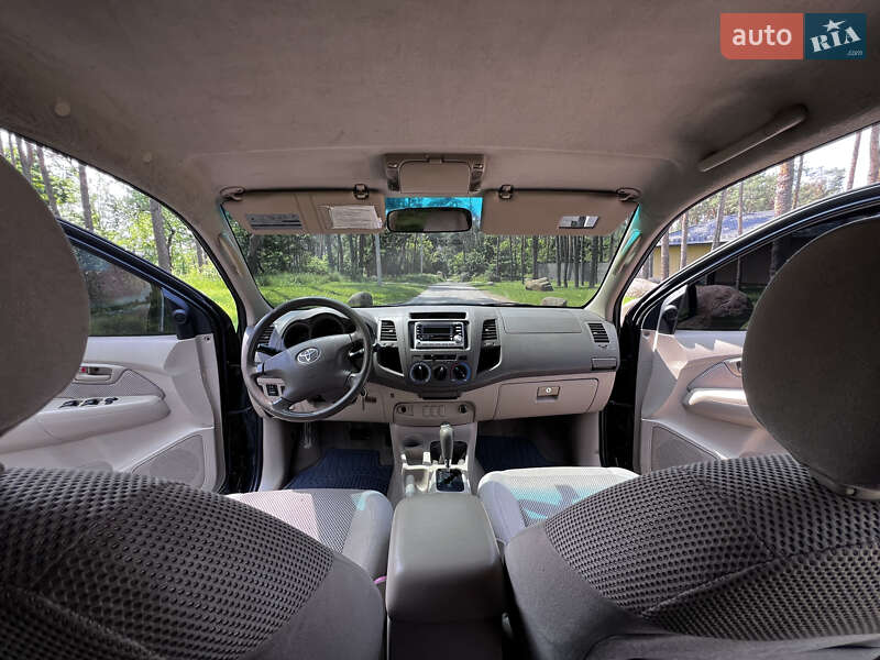 Пикап Toyota Hilux 2007 в Житомире