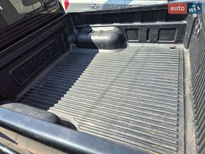 Пикап Toyota Hilux 2013 в Тернополе