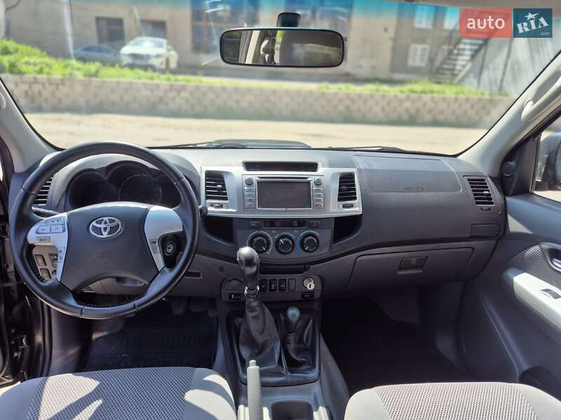 Пикап Toyota Hilux 2013 в Тернополе
