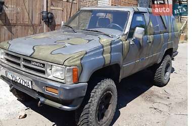 Пикап Toyota Hilux 1989 в Черкассах