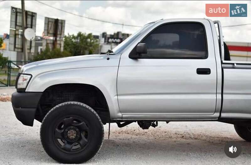 Пикап Toyota Hilux 2005 в Кривом Роге