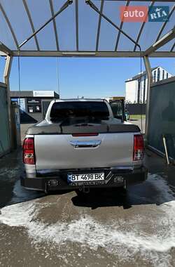 Пікап Toyota Hilux 2017 в Івано-Франківську