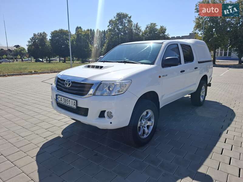 Toyota Hilux 2013