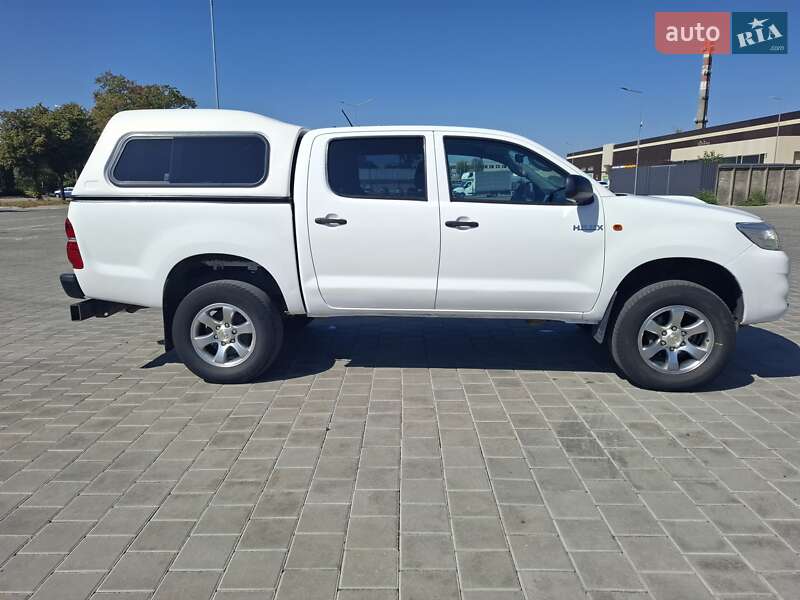 Пікап Toyota Hilux 2013 в Черкасах