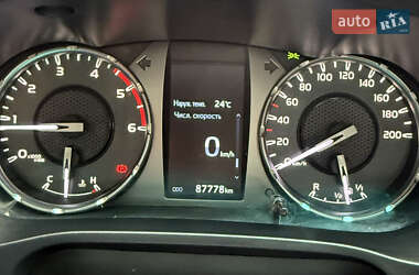 Пикап Toyota Hilux 2021 в 