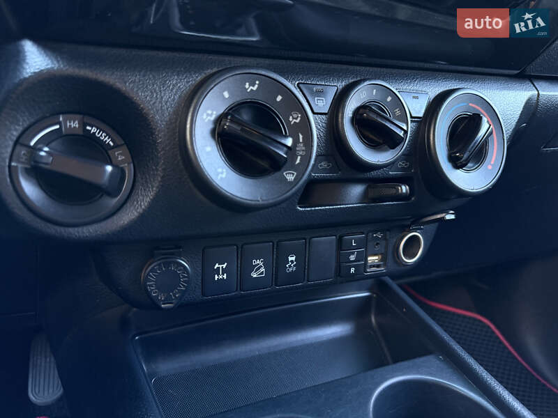 Пікап Toyota Hilux 2017 в Одесі