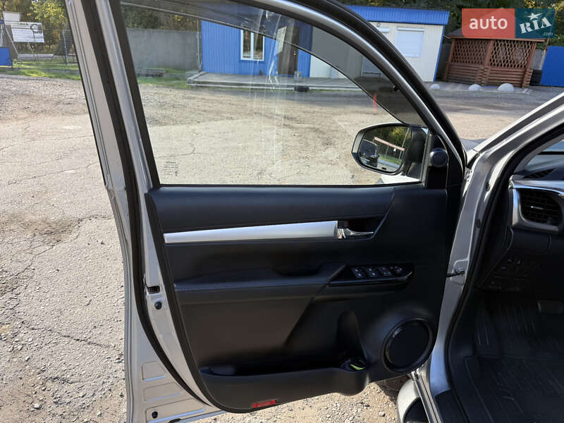 Пикап Toyota Hilux 2021 в Днепре