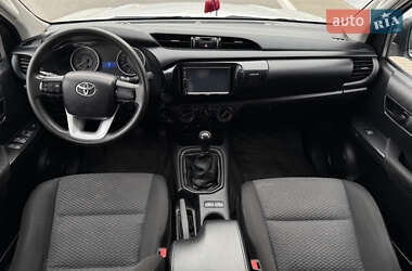 Пикап Toyota Hilux 2017 в 