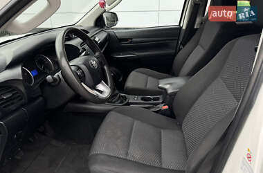 Пикап Toyota Hilux 2017 в 