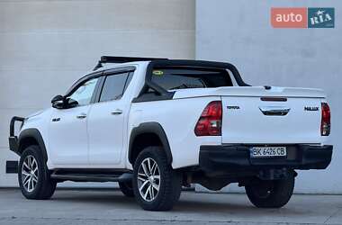 Пикап Toyota Hilux 2016 в 