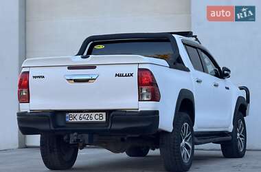 Пикап Toyota Hilux 2016 в 
