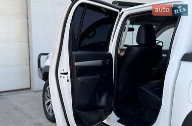 Пикап Toyota Hilux 2016 в 