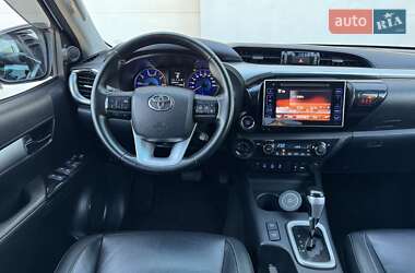 Пикап Toyota Hilux 2016 в 