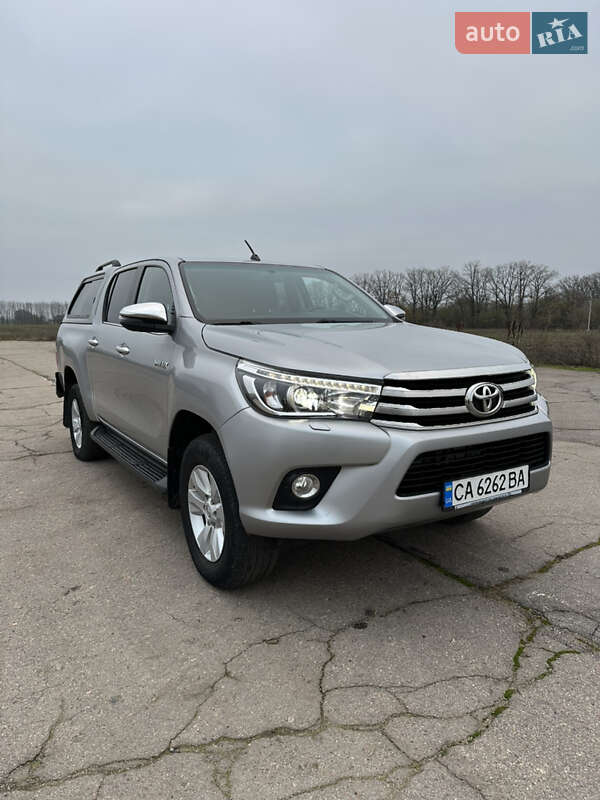 Пикап Toyota Hilux 2019 в Тальном