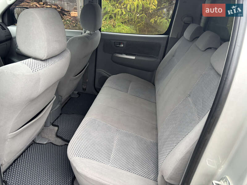 Пикап Toyota Hilux 2009 в Киеве фото 18 Пикап Toyota Hilux 2009 в Киеве