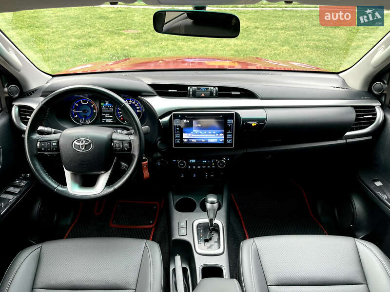 Пикап Toyota Hilux 2018 в Киеве