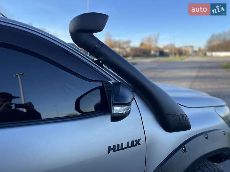 Пикап Toyota Hilux 2016 в Львове