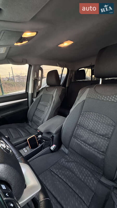 Пикап Toyota Hilux 2017 в Киеве