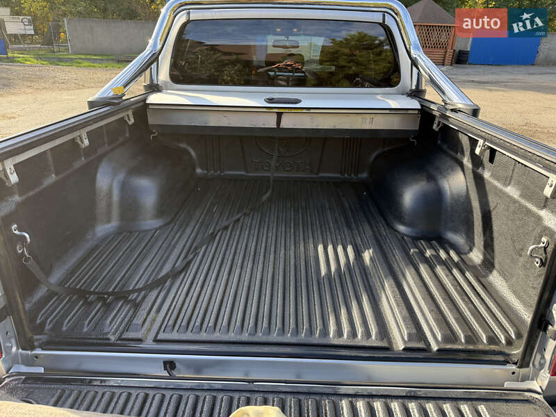 Пикап Toyota Hilux 2021 в Днепре фото 19 Пикап Toyota Hilux 2021 в Днепре