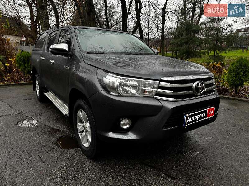 Пикап Toyota Hilux 2017 в Киеве