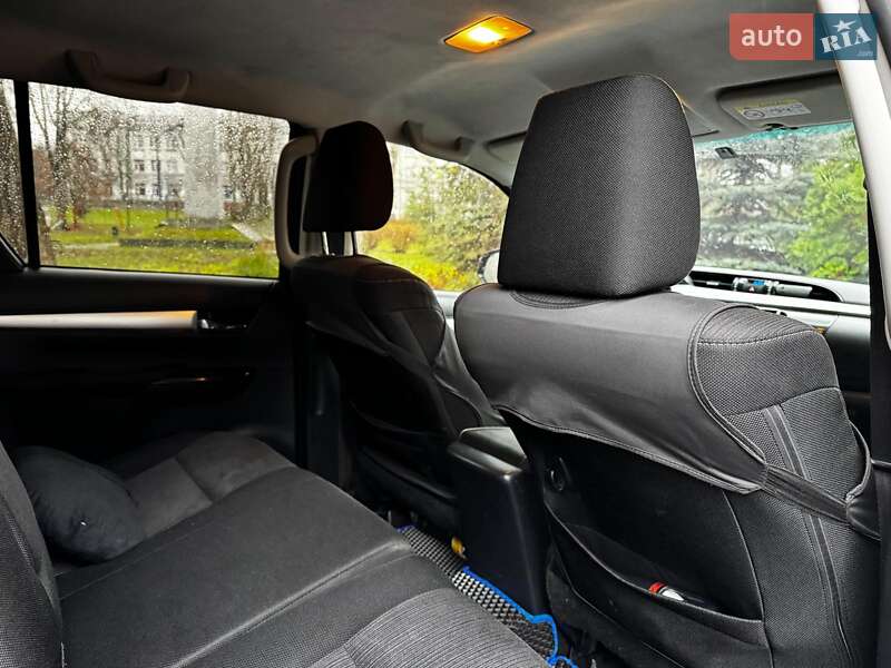 Пикап Toyota Hilux 2017 в Киеве