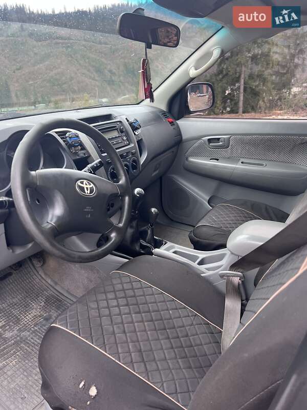 Пикап Toyota Hilux 2006 в Славском