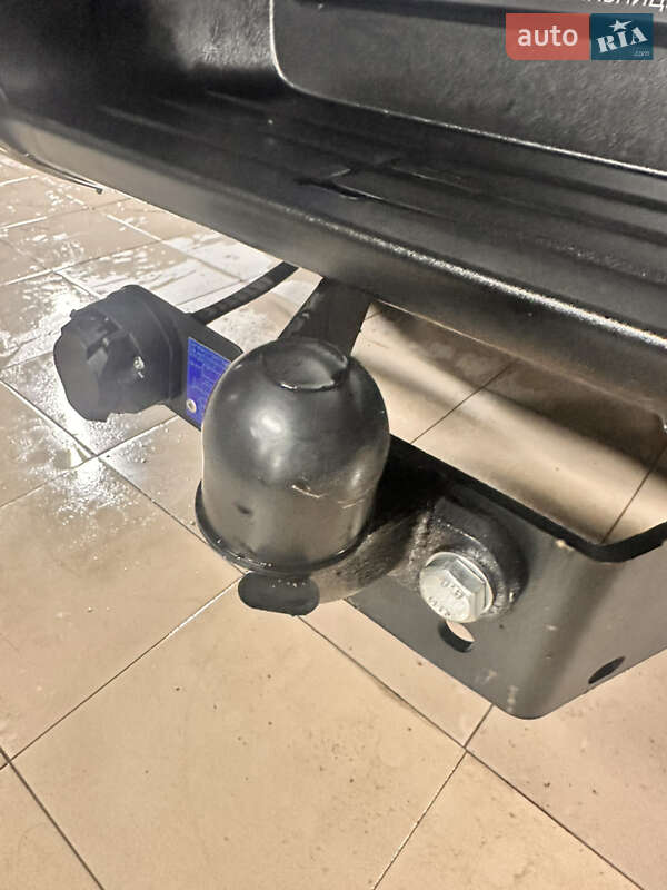 Пикап Toyota Hilux 2019 в Киеве фото 28 Пикап Toyota Hilux 2019 в Киеве